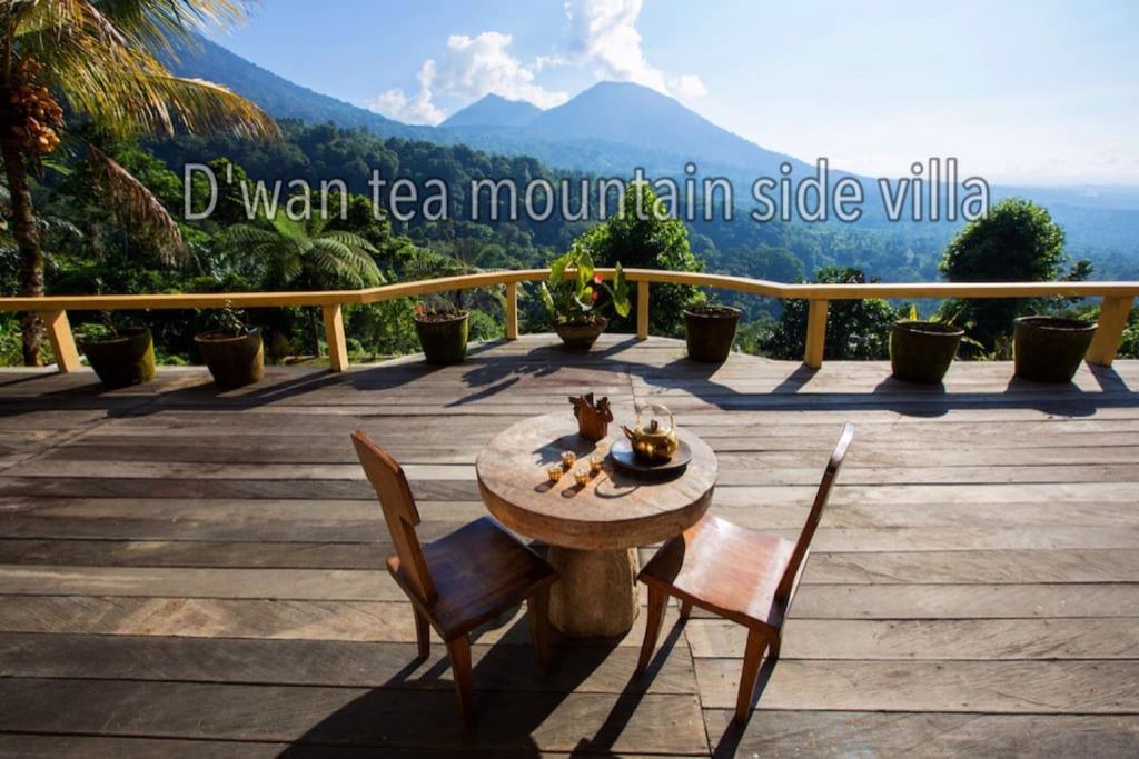 Dwan Tea Mountain Side Bed & Breakfast Jatiluwih Exterior photo