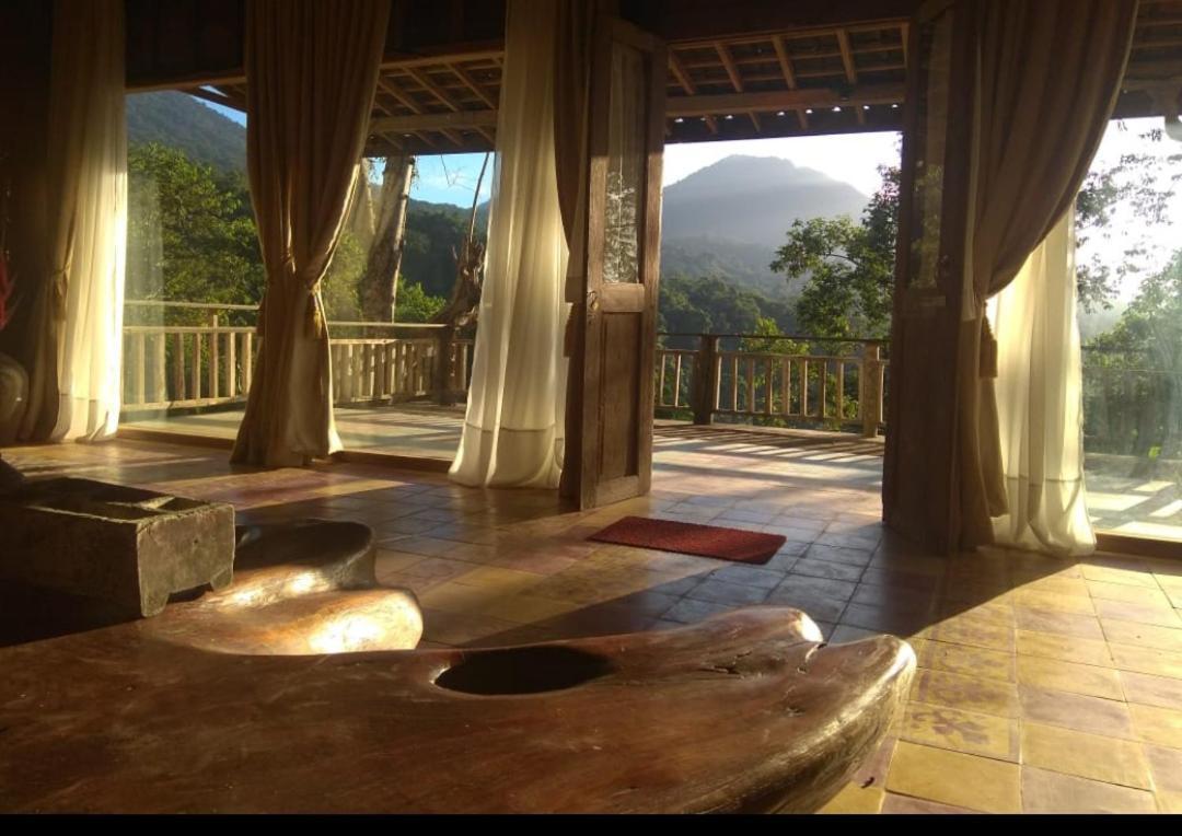 Dwan Tea Mountain Side Bed & Breakfast Jatiluwih Exterior photo